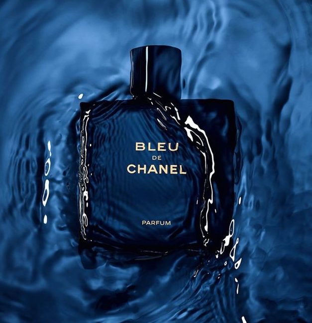 بلو دو شنل عطر مناسب فصل بارانی